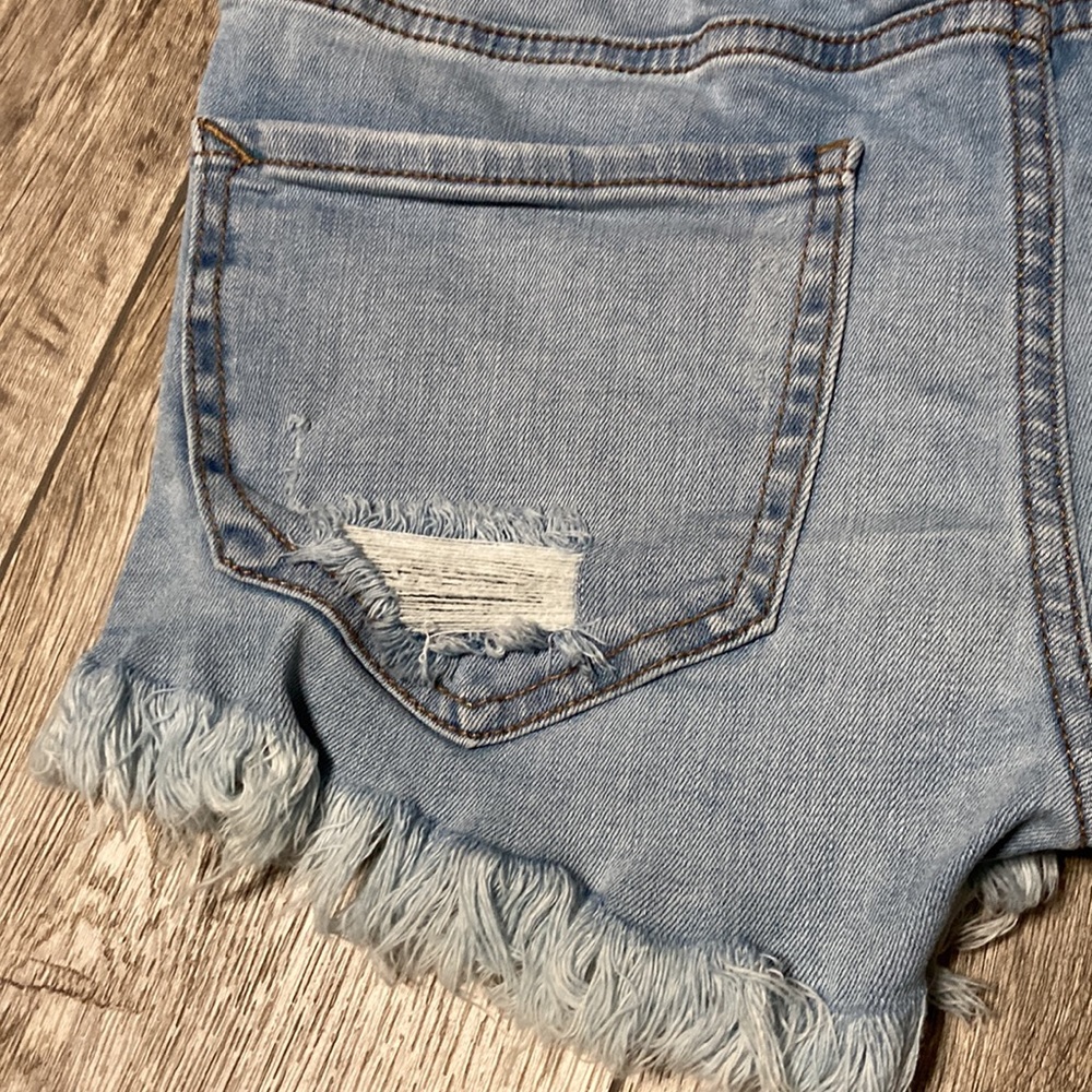 Express jean shorts Size 0 - Picture 6 of 9